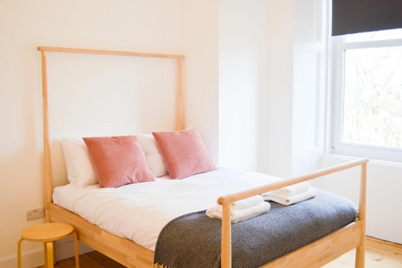 Modern 1 Bedroom Flat In The Heart Of Εδιμβούργο Εξωτερικό φωτογραφία